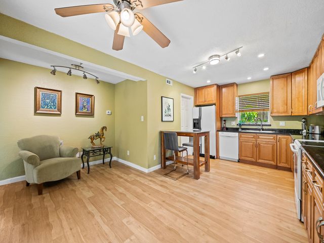 1320 SW 55th Avenue, Plantation, FL 33317