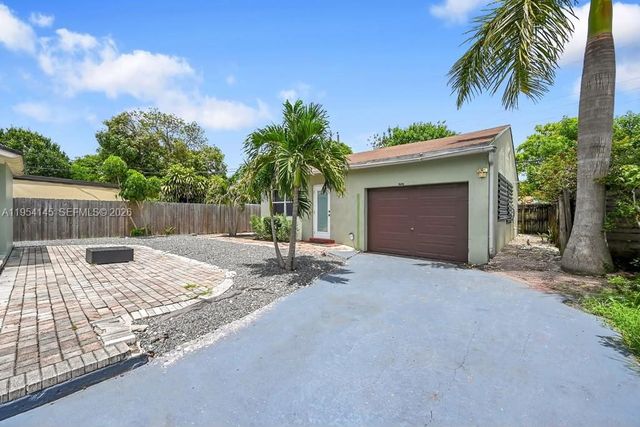 1520 NW 3rd Avenue, Fort Lauderdale, FL 33311
