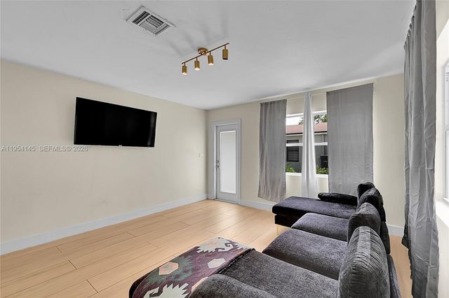 1520 NW 3rd Avenue, Fort Lauderdale, FL 33311