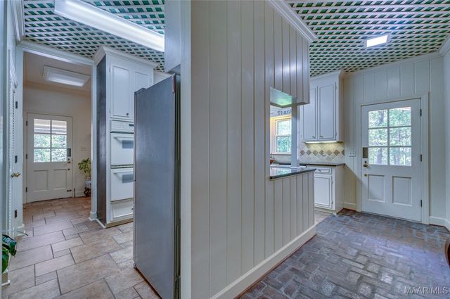 28030 Highway 31 . N, Jemison, AL 35085