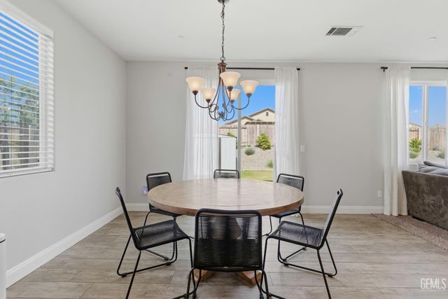 5206 Anaconda Avenue, Bakersfield, CA 93306