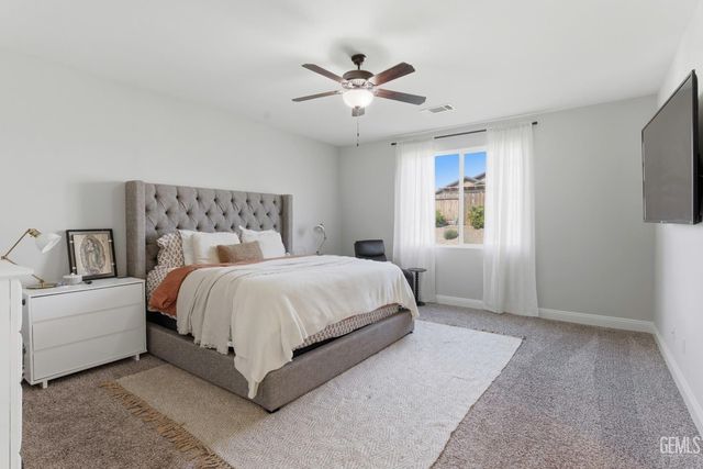 5206 Anaconda Avenue, Bakersfield, CA 93306