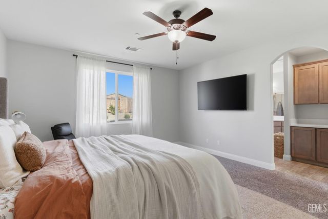 5206 Anaconda Avenue, Bakersfield, CA 93306