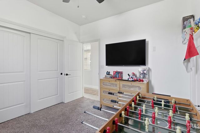 5206 Anaconda Avenue, Bakersfield, CA 93306