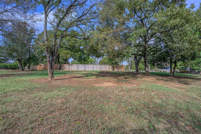 531 Coe Road, Denison, TX 75021