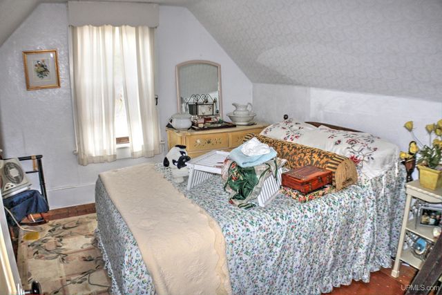 726 N Lincoln Drive, Hancock, MI 49930