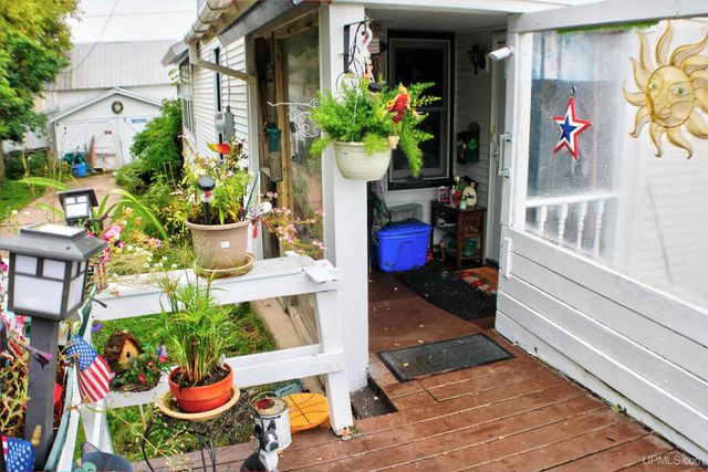 726 N Lincoln Drive, Hancock, MI 49930