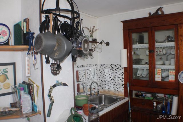 726 N Lincoln Drive, Hancock, MI 49930