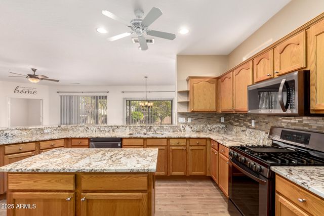 15136 W CACTUS RIDGE Way, Surprise, AZ 85374