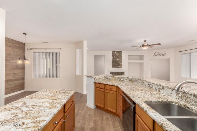 15136 W CACTUS RIDGE Way, Surprise, AZ 85374