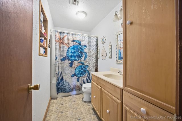 366 1000th, Wilburton, OK 74578