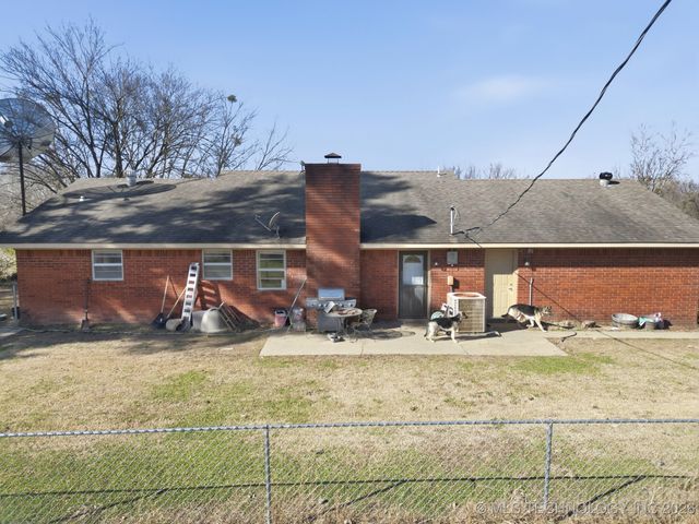 366 1000th, Wilburton, OK 74578