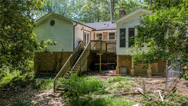 23 Weehawken Circle, Taylors, SC 29687