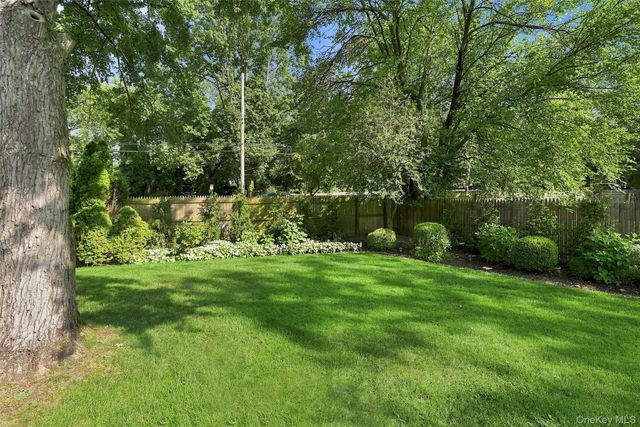 50 Pondview C, Rye, NY 10580