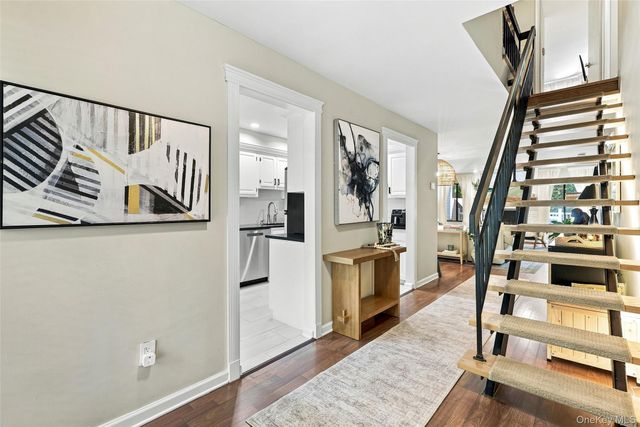 50 Pondview C, Rye, NY 10580