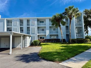 408 CERROMAR CIRCLE S 236, Venice, FL 34293