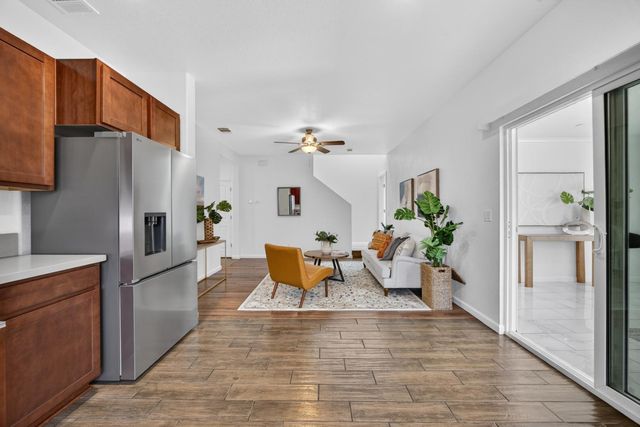 8308 Kossum Way, Elk Grove, CA 95624