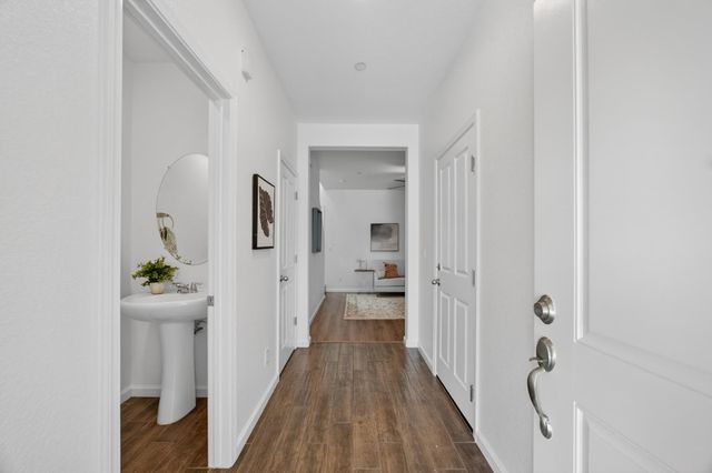 8308 Kossum Way, Elk Grove, CA 95624