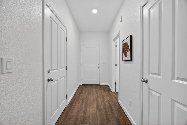 8308 Kossum Way, Elk Grove, CA 95624