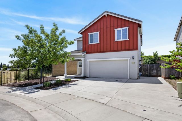 8308 Kossum Way, Elk Grove, CA 95624
