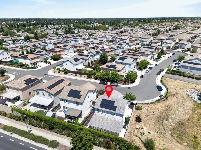 8308 Kossum Way, Elk Grove, CA 95624