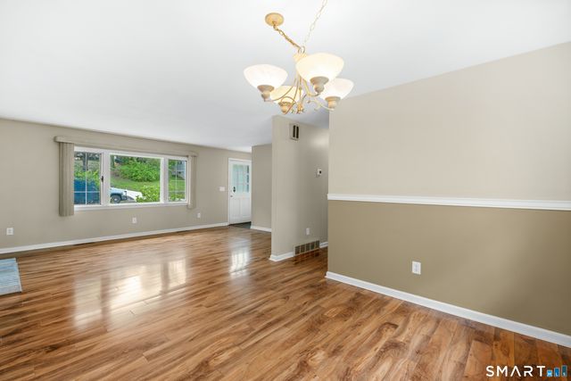 433 Gaylord Drive, Waterbury, CT 06708
