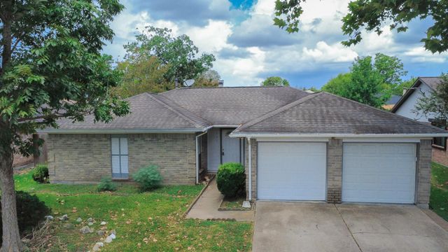 423 Capehill Drive, Houston, TX 77598