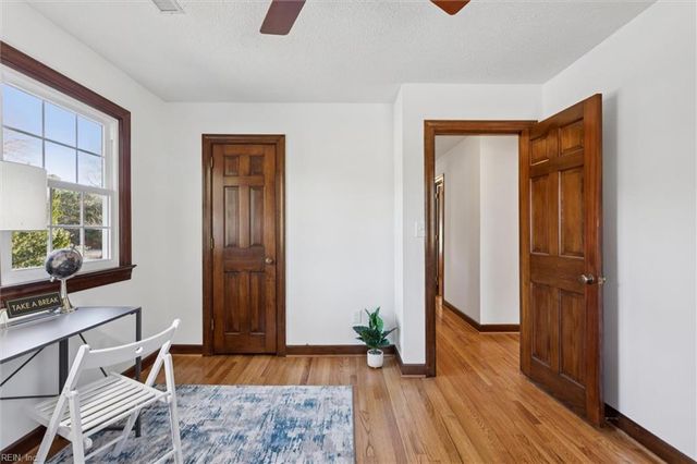 121 River Point DR, Yorktown, VA 23693