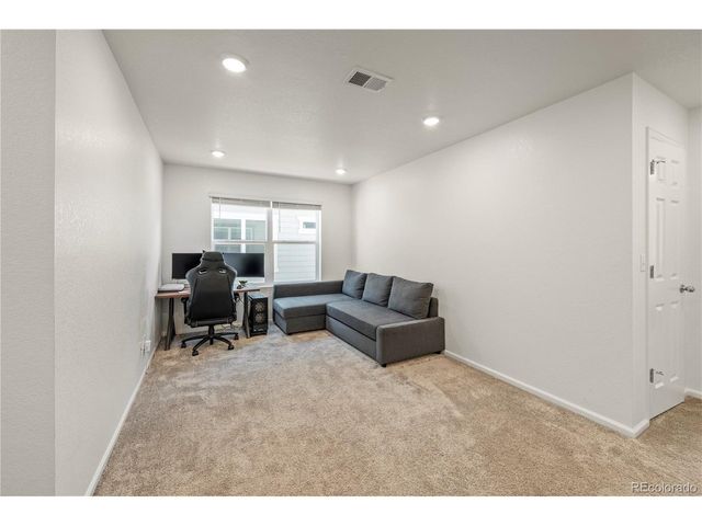 20941 E 60th Ave, Aurora, CO 80019