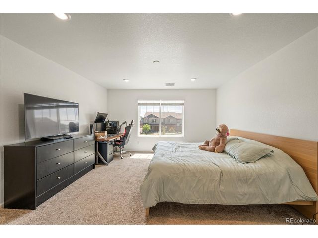 20941 E 60th Ave, Aurora, CO 80019