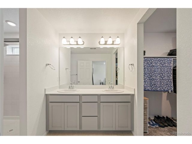 20941 E 60th Ave, Aurora, CO 80019
