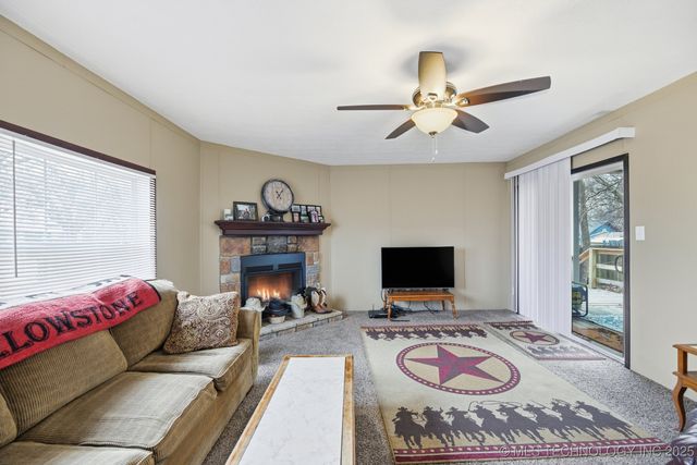 575 N Elm Street, Jennings, OK 74038