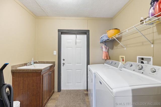 575 N Elm Street, Jennings, OK 74038