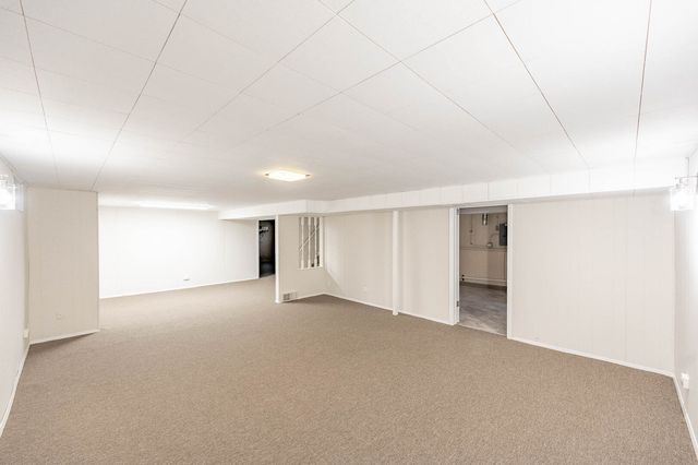 533 Flossmoor Avenue, Waukegan, IL 60085