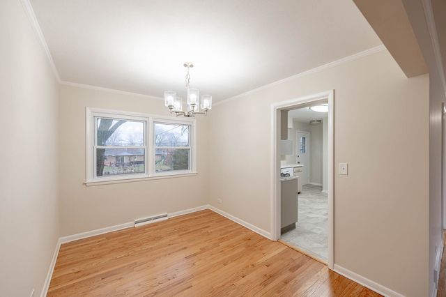 533 Flossmoor Avenue, Waukegan, IL 60085