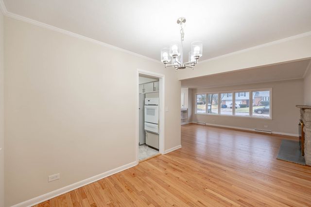 533 Flossmoor Avenue, Waukegan, IL 60085