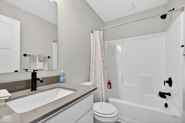 7107 Pate Hollow Drive, Brownsburg, IN 46112