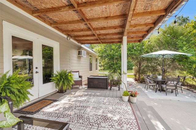 17323 Rabon Chapel Road, Montgomery, TX 77316
