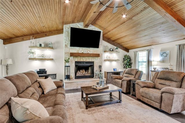17323 Rabon Chapel Road, Montgomery, TX 77316