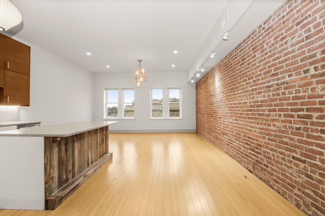 343 Greenwich Avenue 2nd Floor, Greenwich, CT 06830