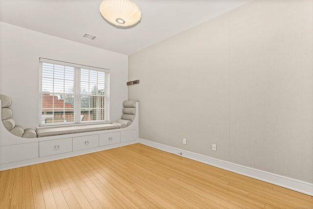 343 Greenwich Avenue 2nd Floor, Greenwich, CT 06830