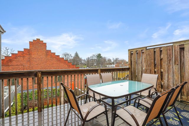 343 Greenwich Avenue 2nd Floor, Greenwich, CT 06830