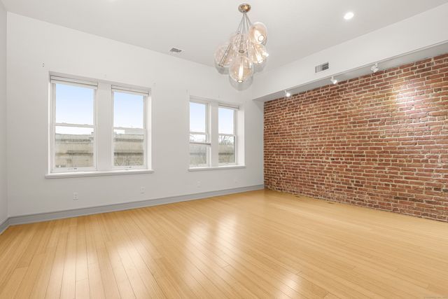 343 Greenwich Avenue 2nd Floor, Greenwich, CT 06830