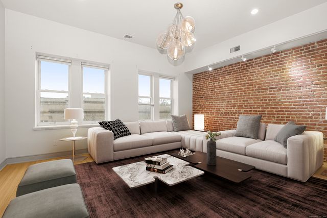 343 Greenwich Avenue 2nd Floor, Greenwich, CT 06830