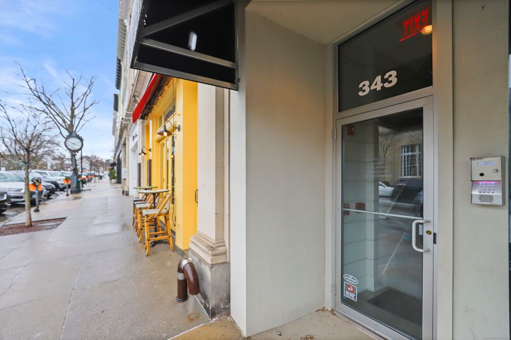343 Greenwich Avenue 2nd Floor, Greenwich, CT 06830