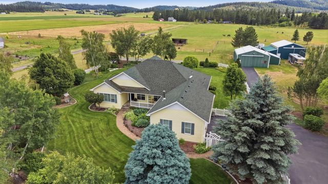 6909 W Ridgeway Dr, Deer Park, WA 99006