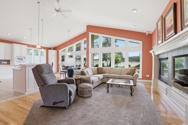 6909 W Ridgeway Dr, Deer Park, WA 99006