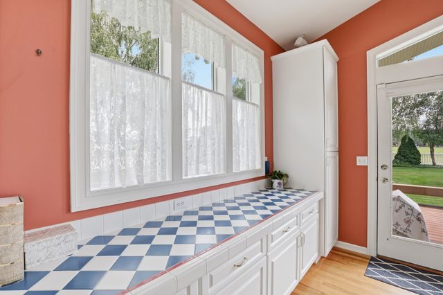 6909 W Ridgeway Dr, Deer Park, WA 99006
