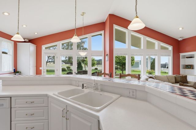 6909 W Ridgeway Dr, Deer Park, WA 99006