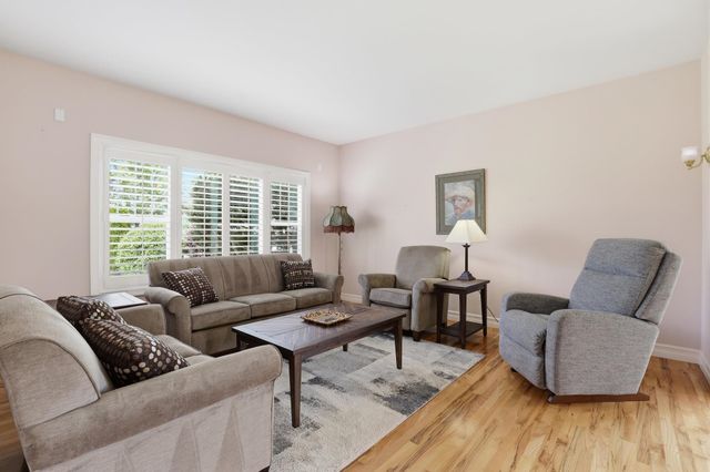 6909 W Ridgeway Dr, Deer Park, WA 99006